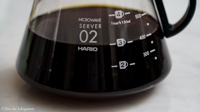 HARIO V60 レンジサーバー 600ml XVD-60Bの3杯のところまでコーヒーを注いだ様子